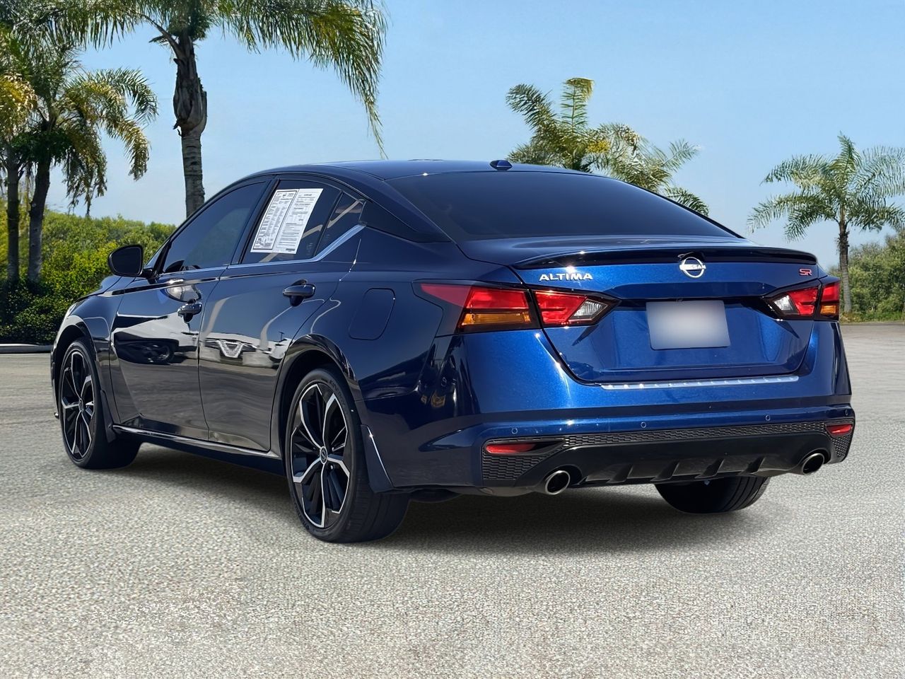 2023 Nissan Altima 2.5 SR photo 2