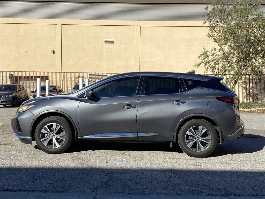 Used 2020 Nissan