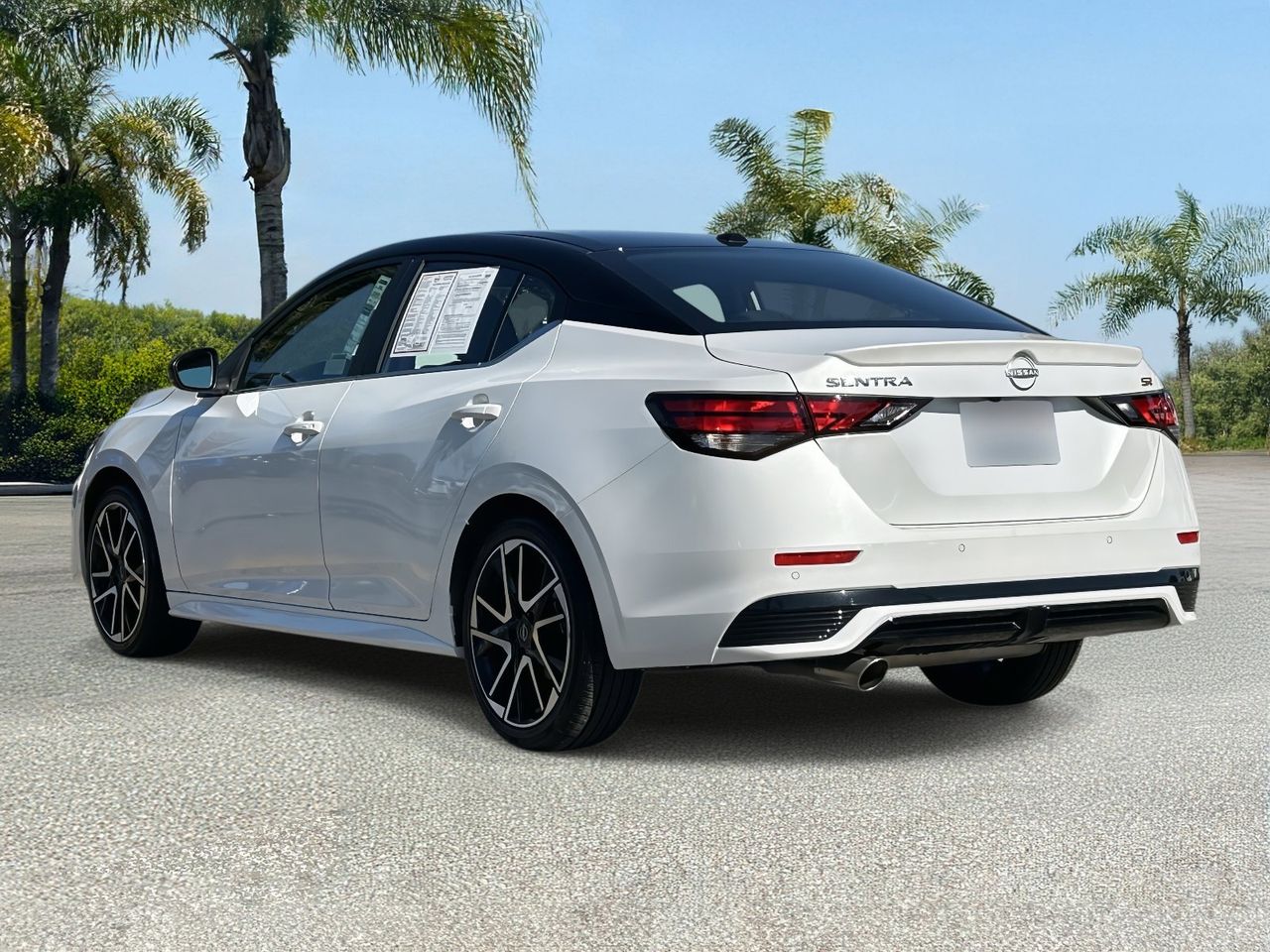 2025 Nissan Sentra SR photo 2