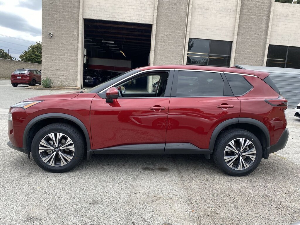 Certified 2023 Nissan