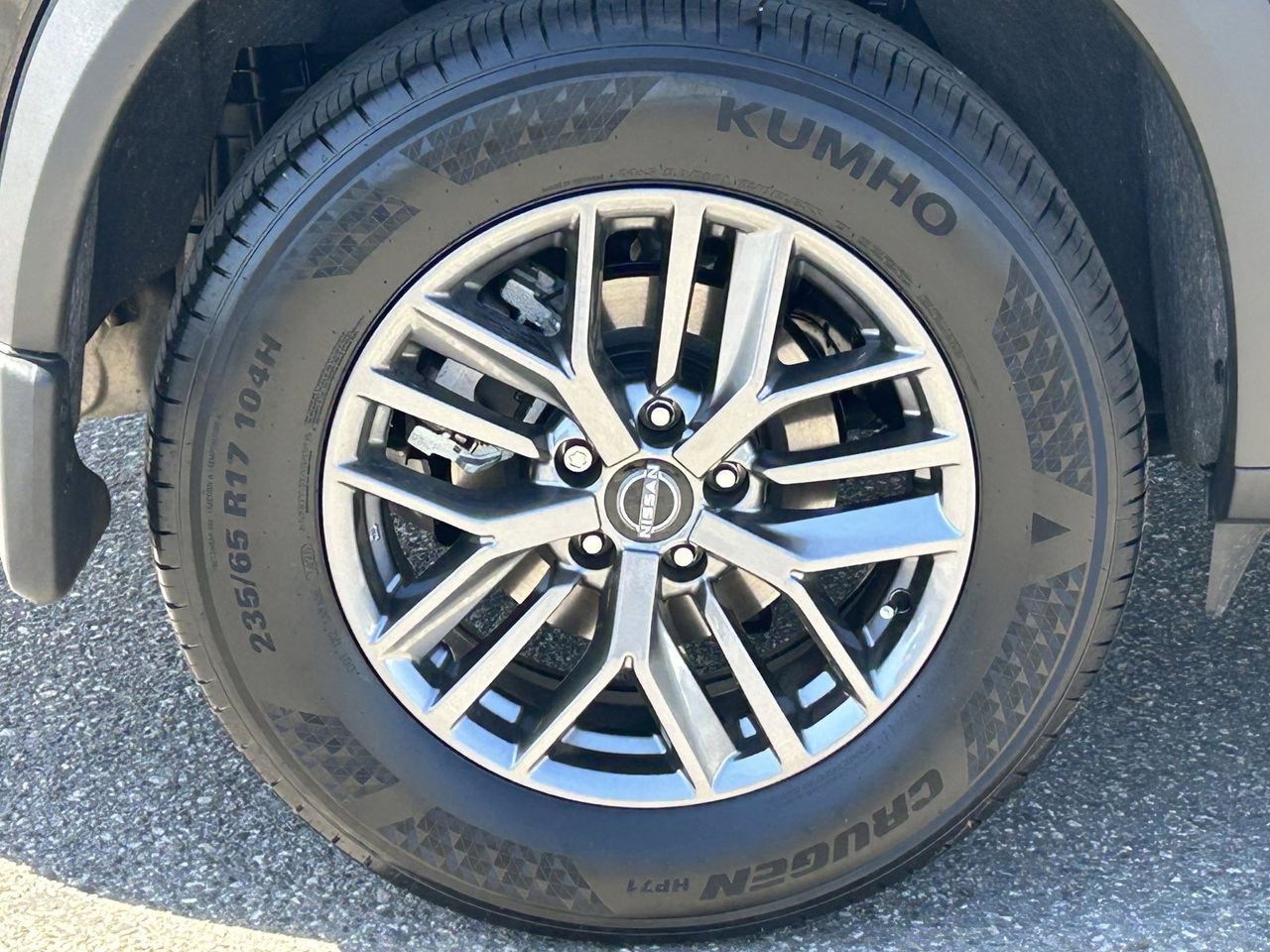 2026 Nissan Rogue S photo 3