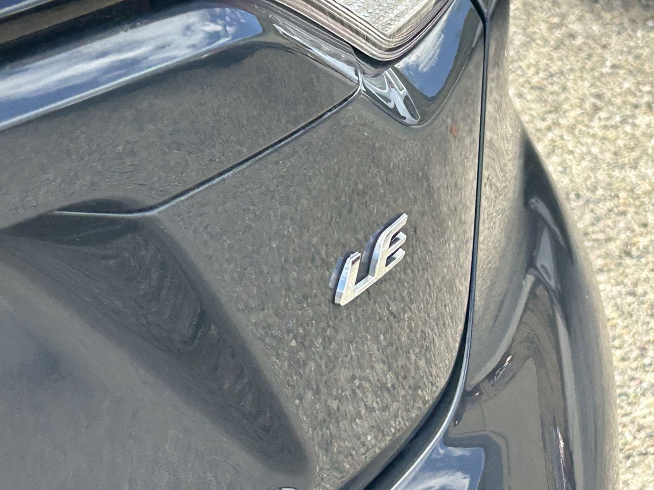 2025 Toyota Corolla LE photo 6