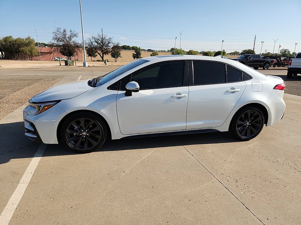 Used 2025 Toyota Corolla Hybrid SE Sedan
