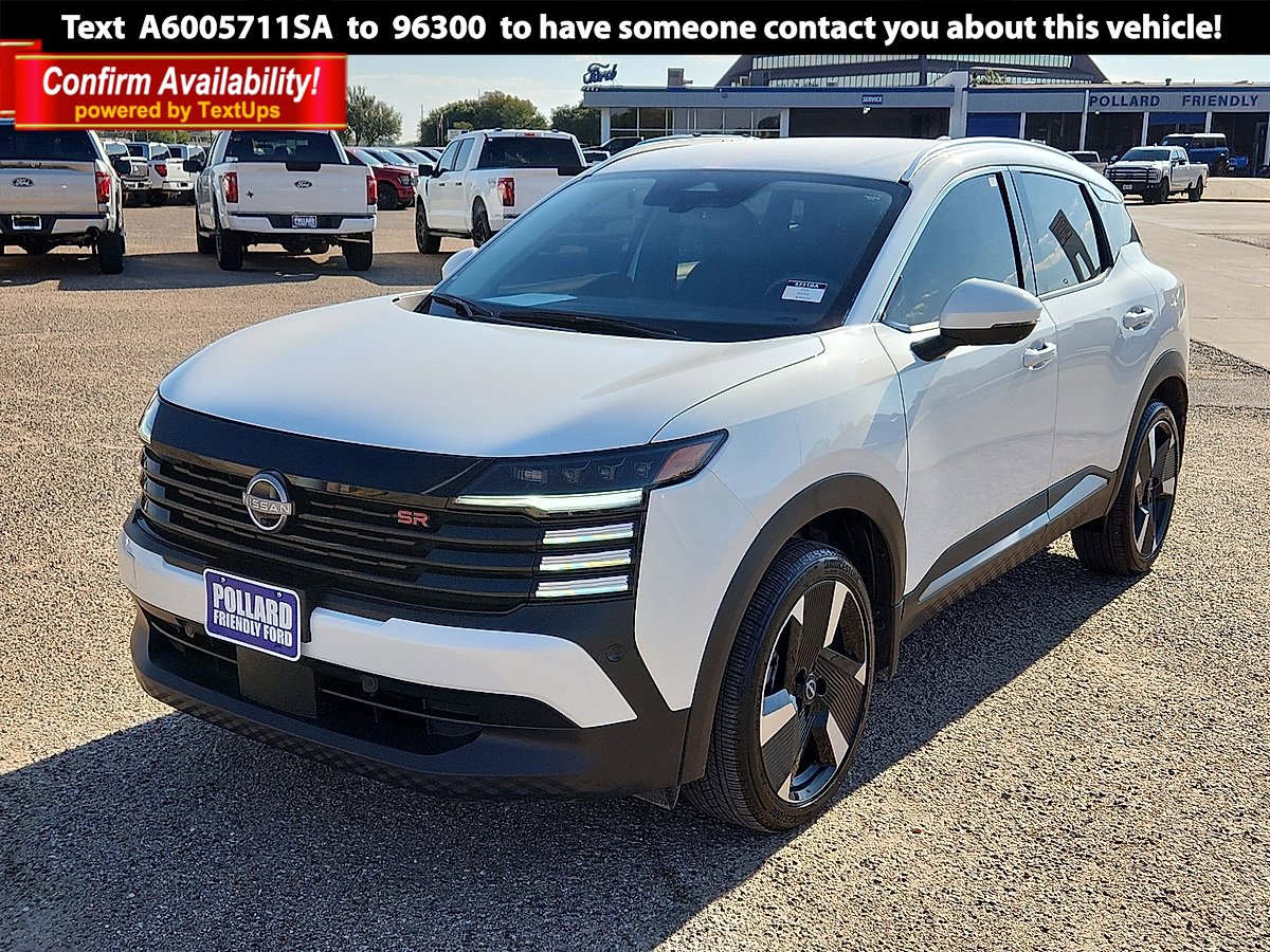 2025 Nissan Kicks SR AWD's photo