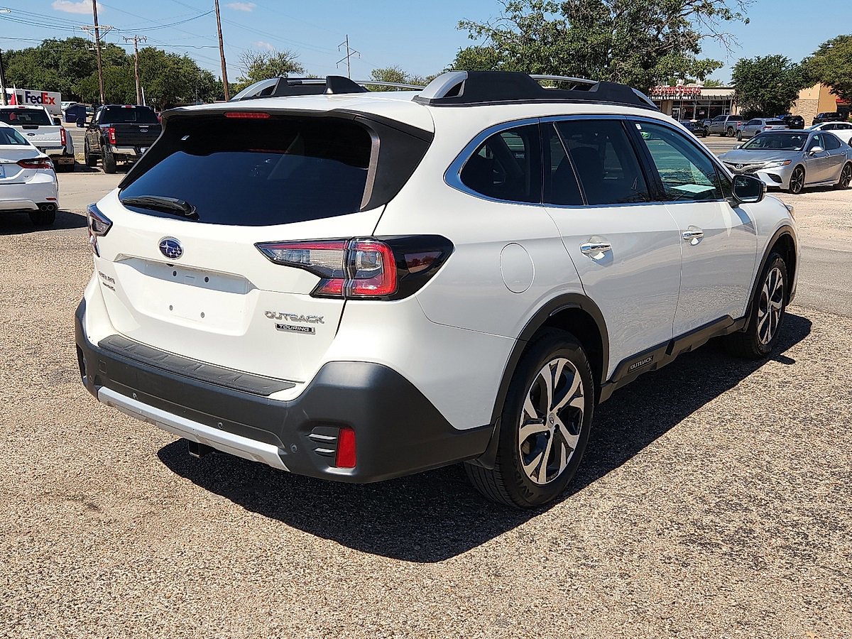 2022 Subaru Outback Touring photo 2