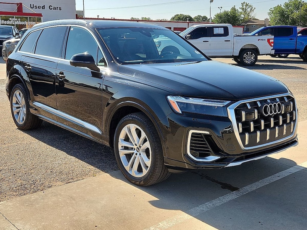 Used 2025 Audi Q7 55 Premium SUV