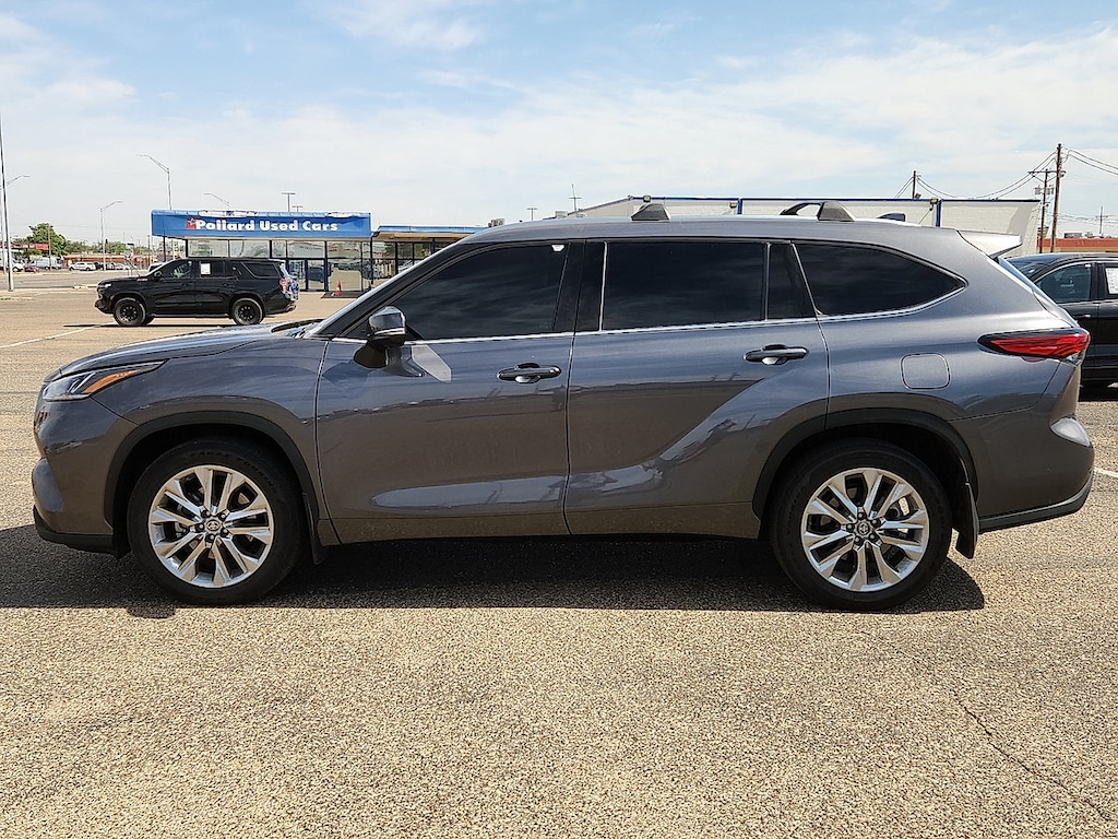 Used 2023 Toyota Highlander Limited SUV