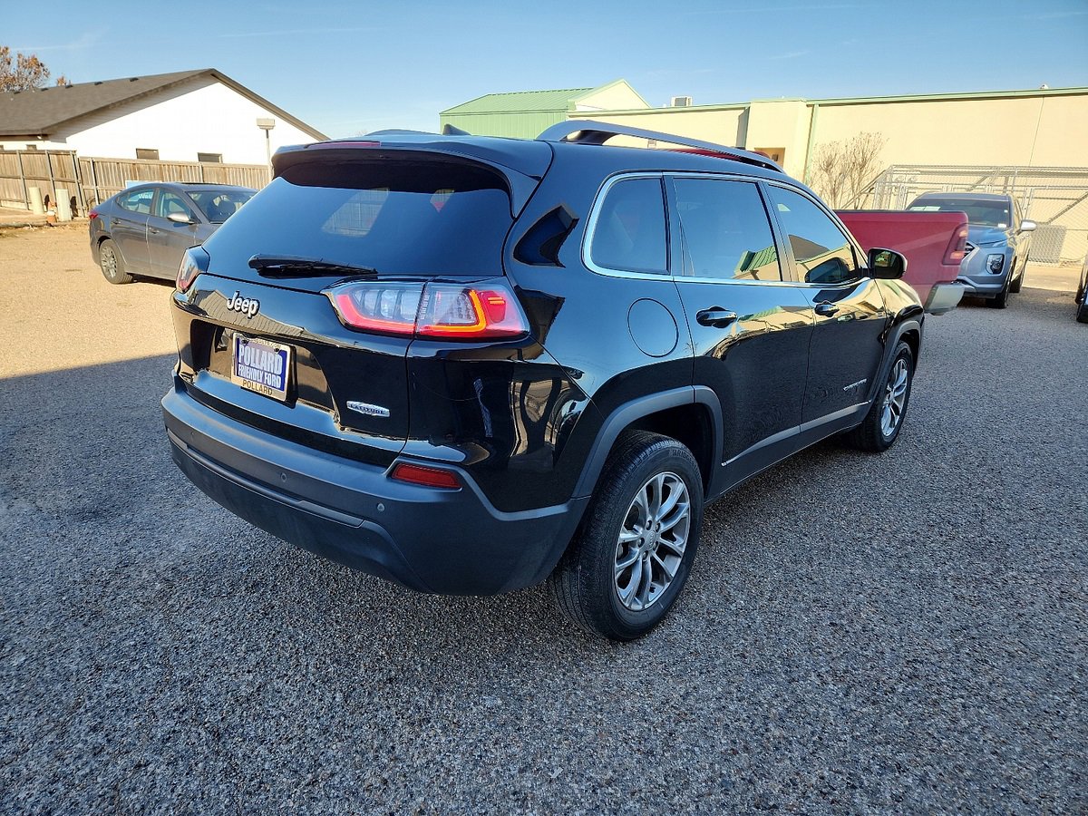 2019 Jeep Cherokee Latitude photo 3