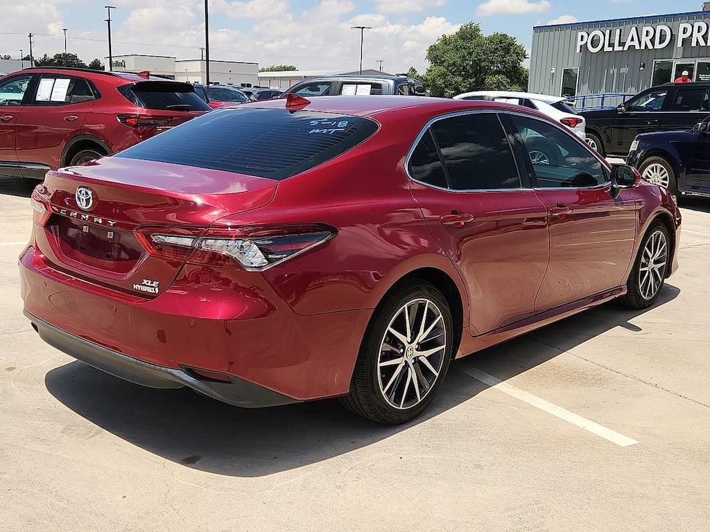 Used 2022 Toyota Camry Hybrid XLE Sedan