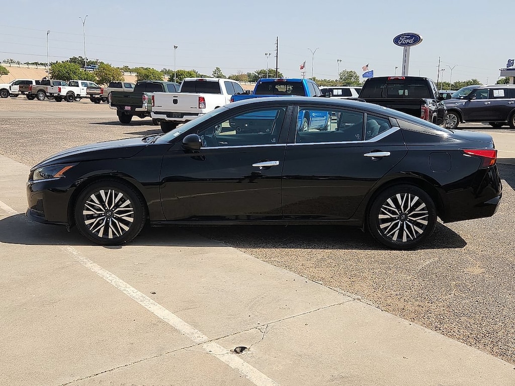 Used 2025 Nissan Altima SV Sedan