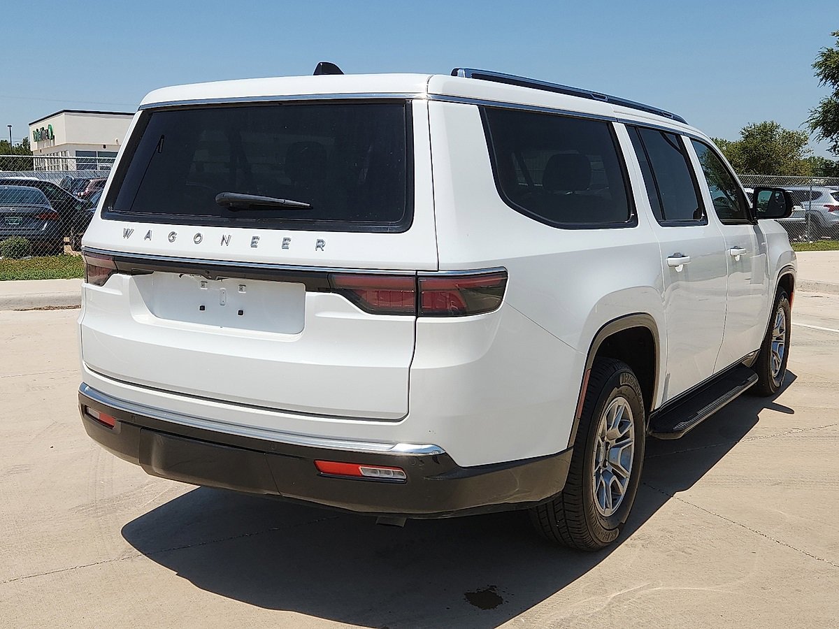2024 Jeep Wagoneer L Base photo 2