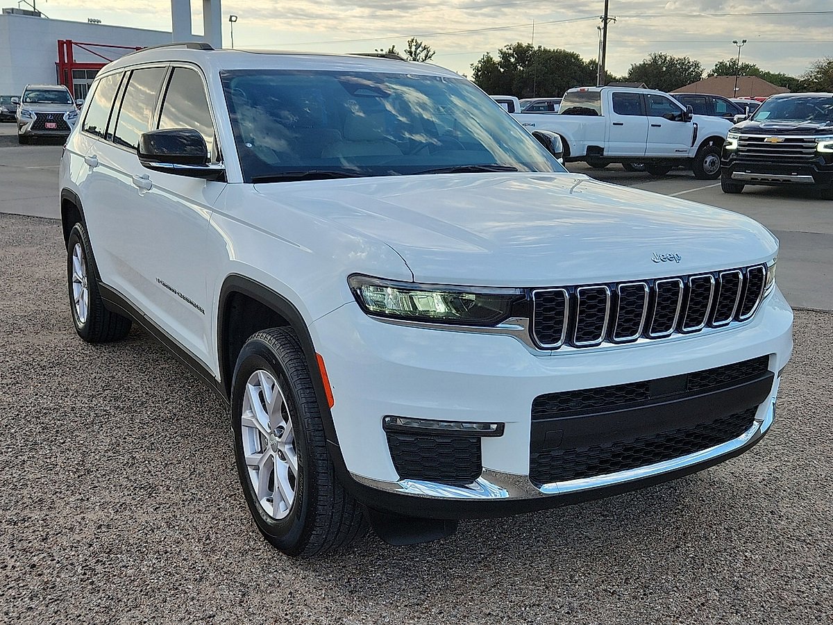 2022 Jeep Grand Cherokee Limited photo 3
