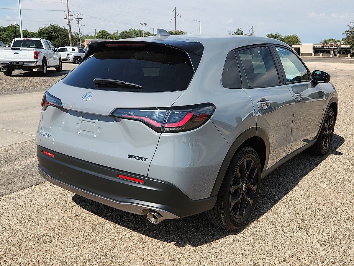 2025 Honda HR-V Sport photo 2