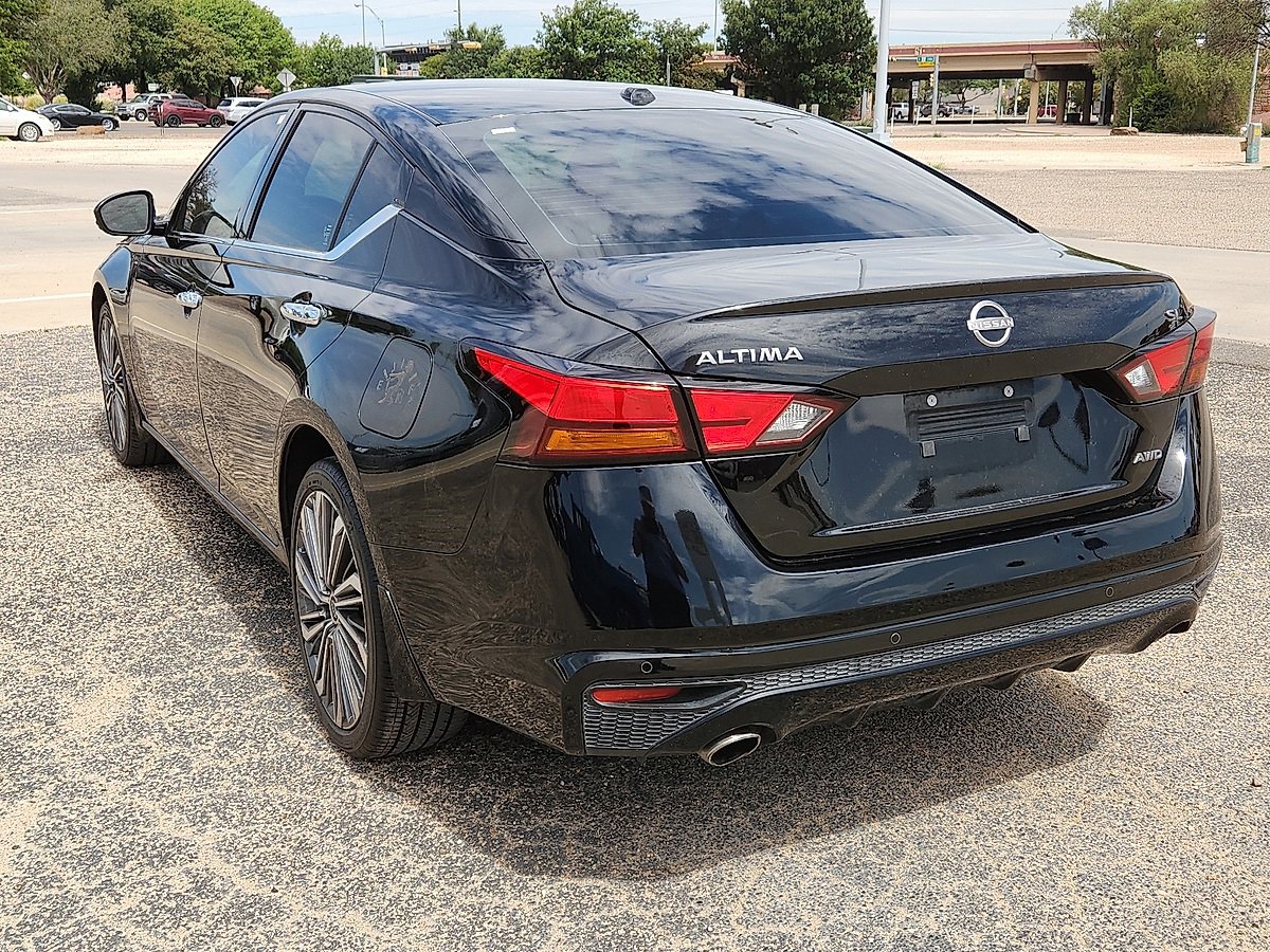 2023 Nissan Altima 2.5 SL photo 2