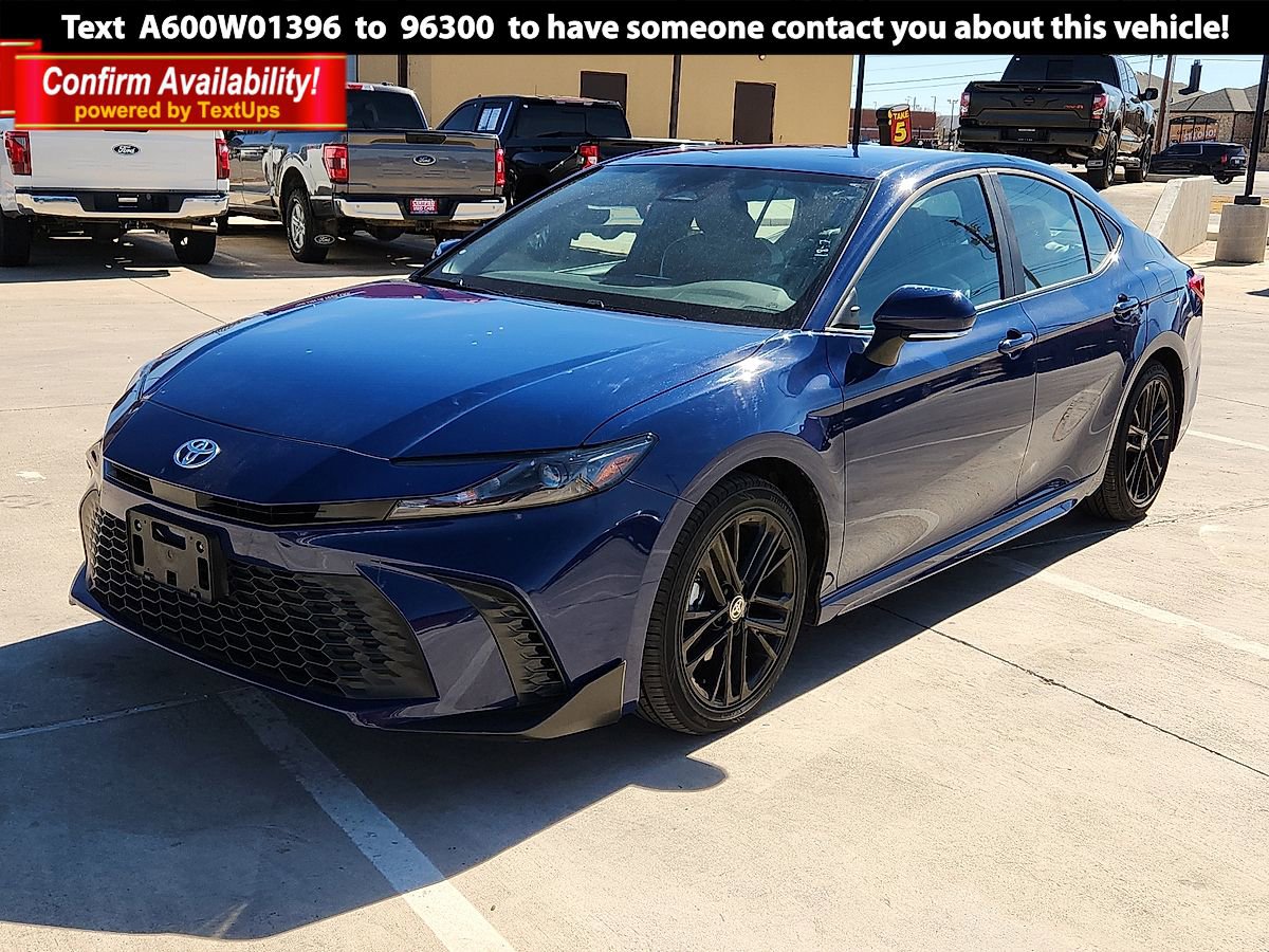 2025 Toyota Camry SE