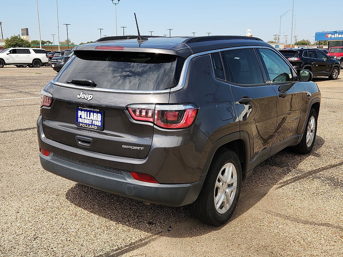 2019 Jeep Compass Sport photo 3
