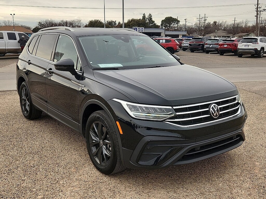 Used 2024 Volkswagen Tiguan 2.0T SE SUV