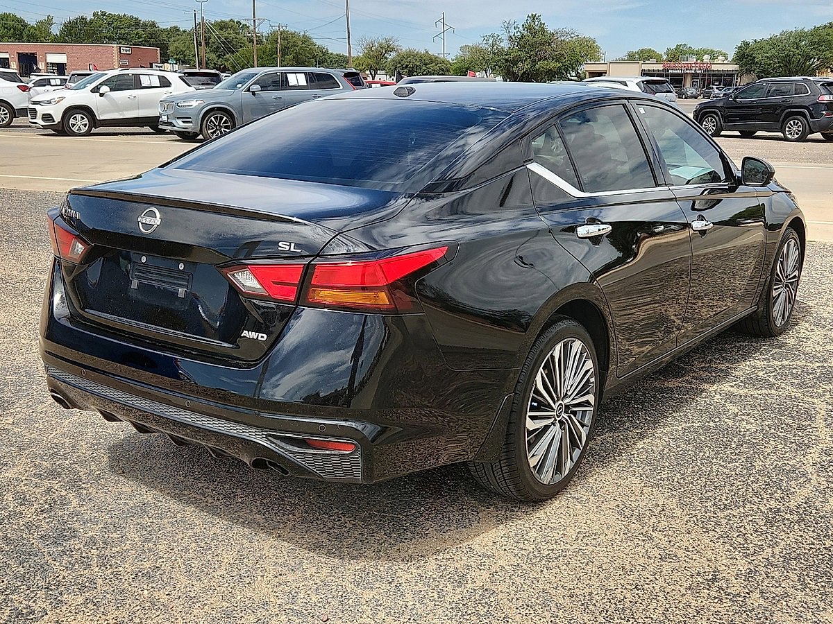 2023 Nissan Altima 2.5 SL photo 3