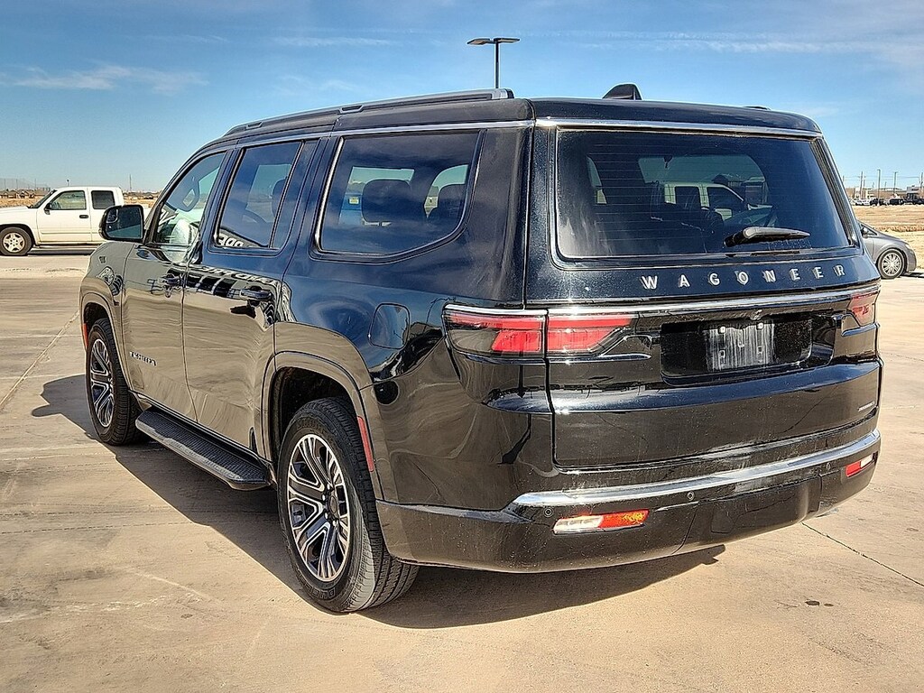 Used 2024 Jeep Wagoneer Series II SUV