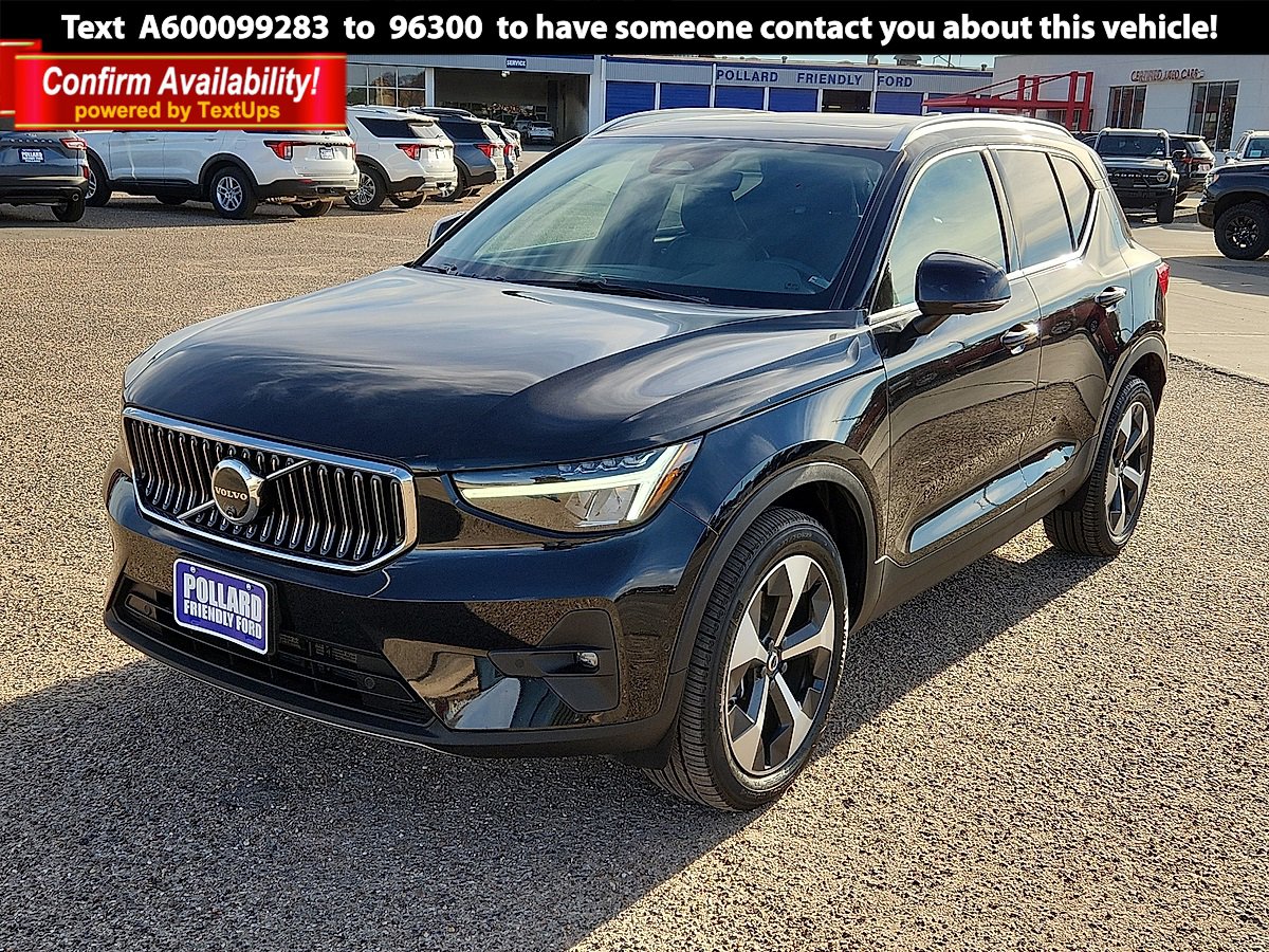 2025 Volvo XC40 Plus's photo