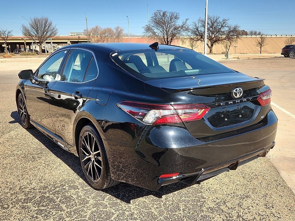 Used 2023 Toyota Camry SE Sedan