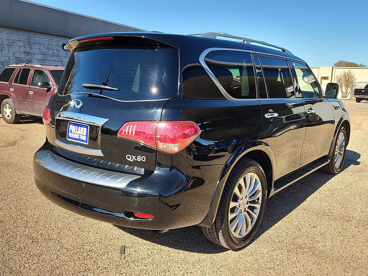 2017 Infiniti QX80 Base photo 3