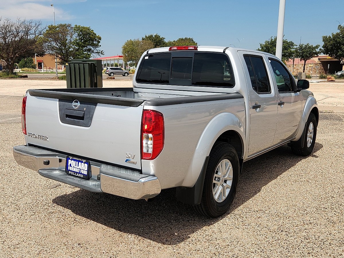 2019 Nissan Frontier SV photo 3