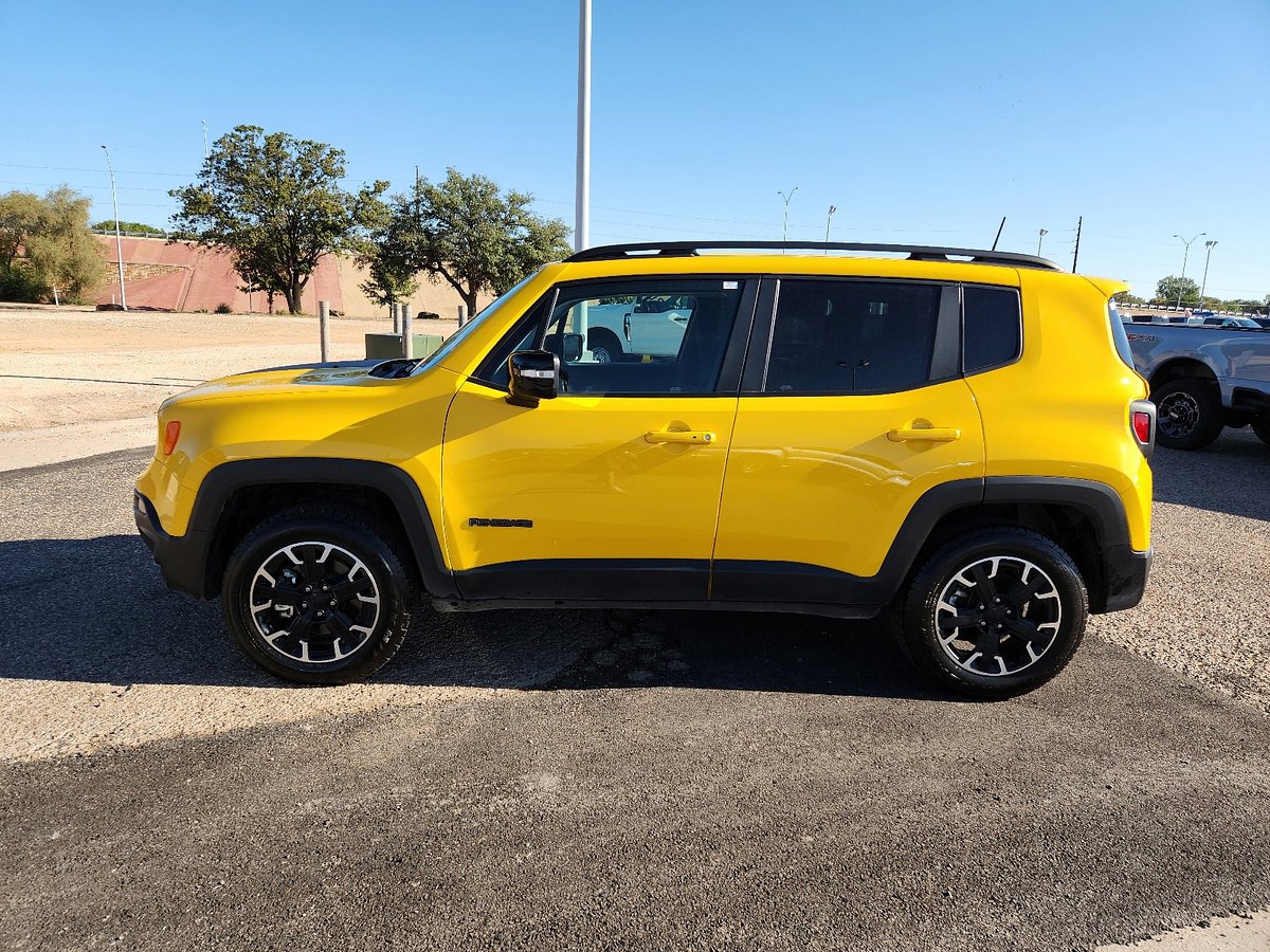 2023 Jeep Renegade Latitude photo 2