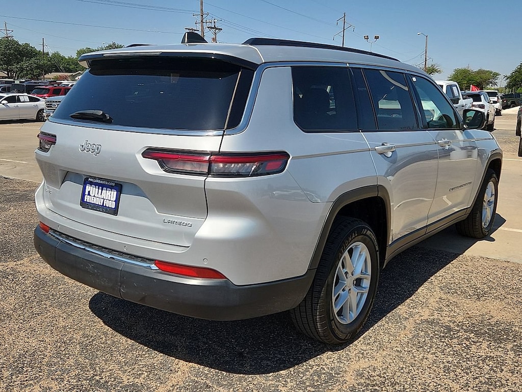 Used 2024 Jeep Grand Cherokee L Laredo SUV
