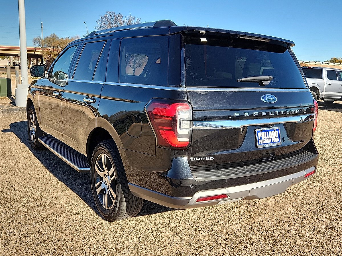 2023 Ford Expedition Limited photo 2
