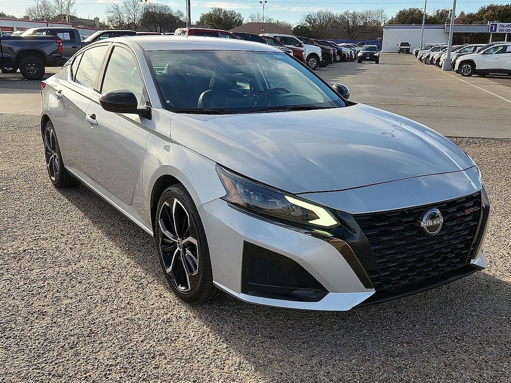 Used 2023 Nissan Altima 2.5 SR Sedan