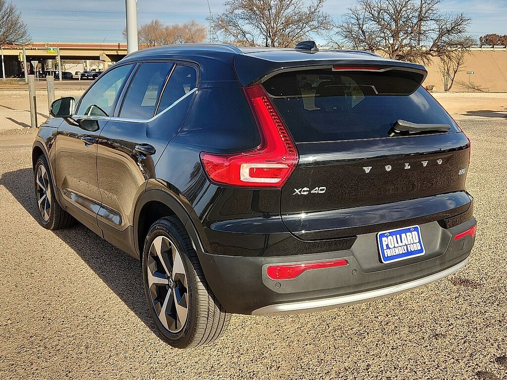 Used 2025 Volvo XC40 B5 Plus Bright Theme SUV