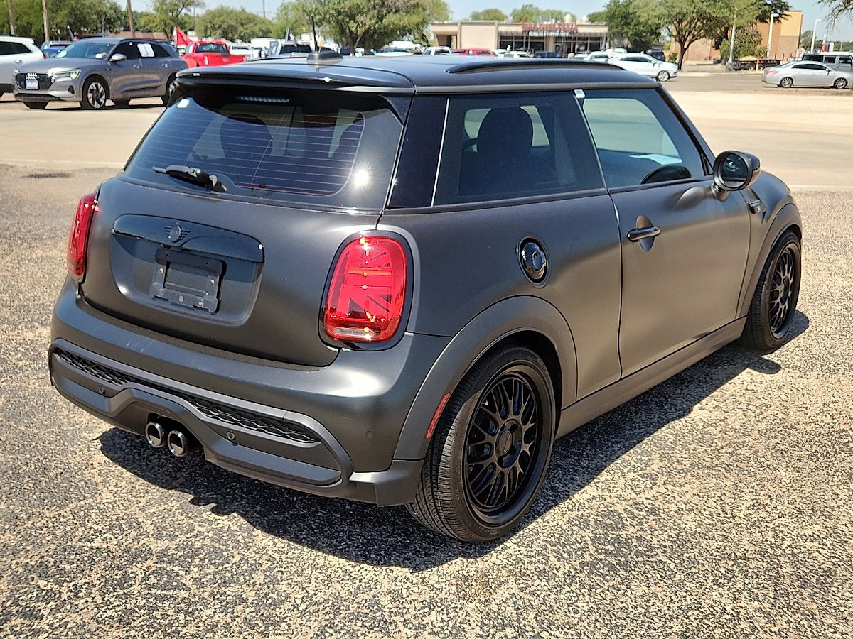 2024 Mini Cooper 2 Door Hardtop S photo 2