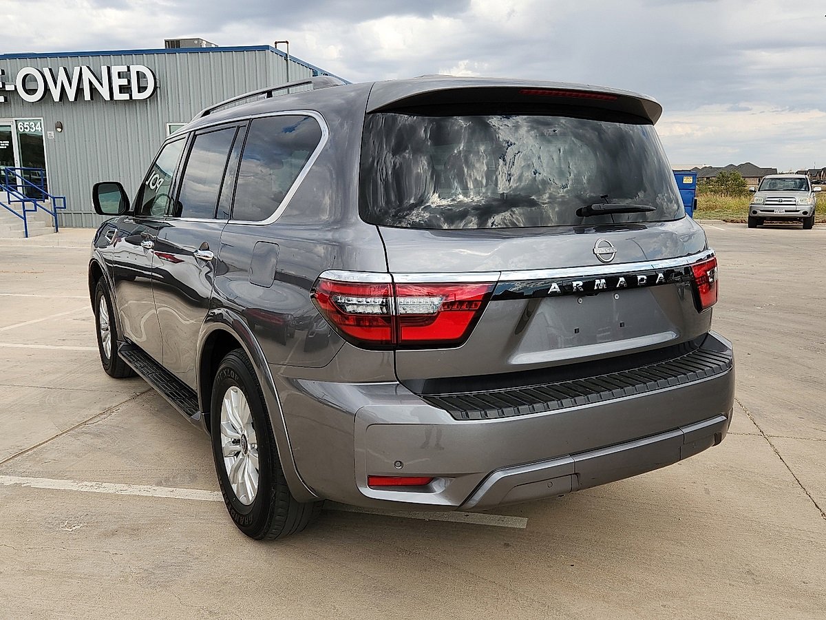 2023 Nissan Armada SV photo 2