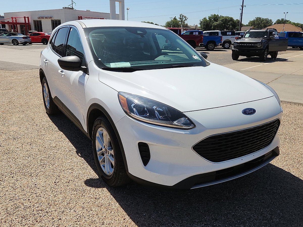 2022 Ford Escape SE photo 2