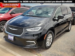 2025 Chrysler Pacifica Select Van Passenger Van