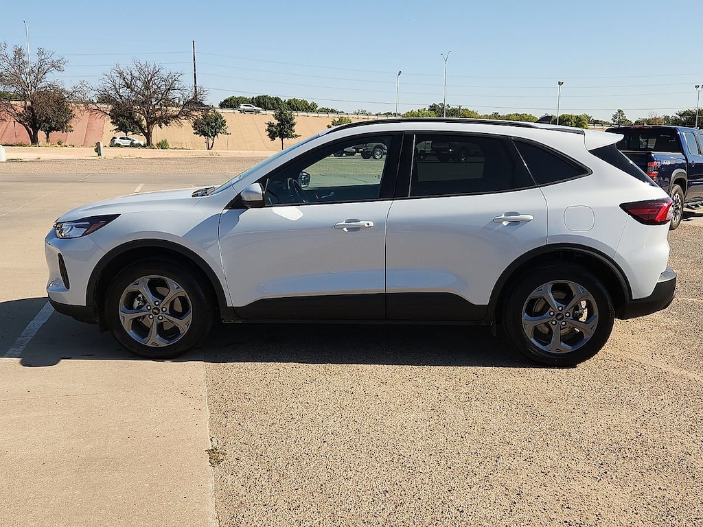 Used 2025 Ford Escape ST-Line Select SUV