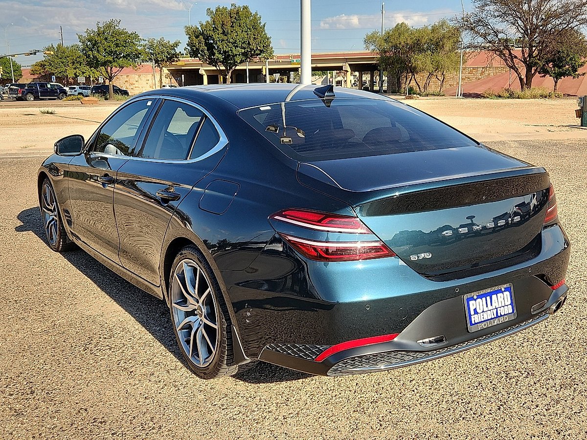 2022 Genesis G70 2.0T photo 2