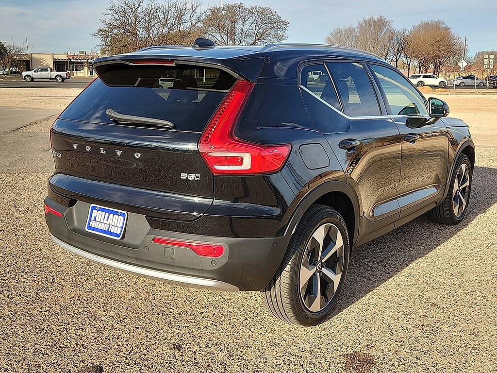 Used 2025 Volvo XC40 B5 Plus Bright Theme SUV