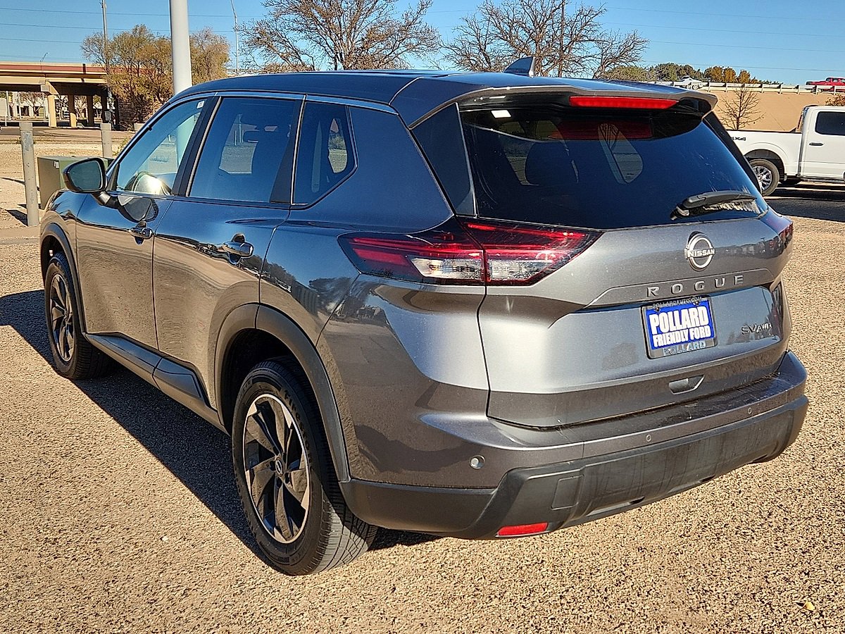 2024 Nissan Rogue SV photo 2