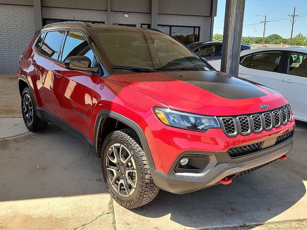 Used 2025 Jeep Compass Trailhawk SUV