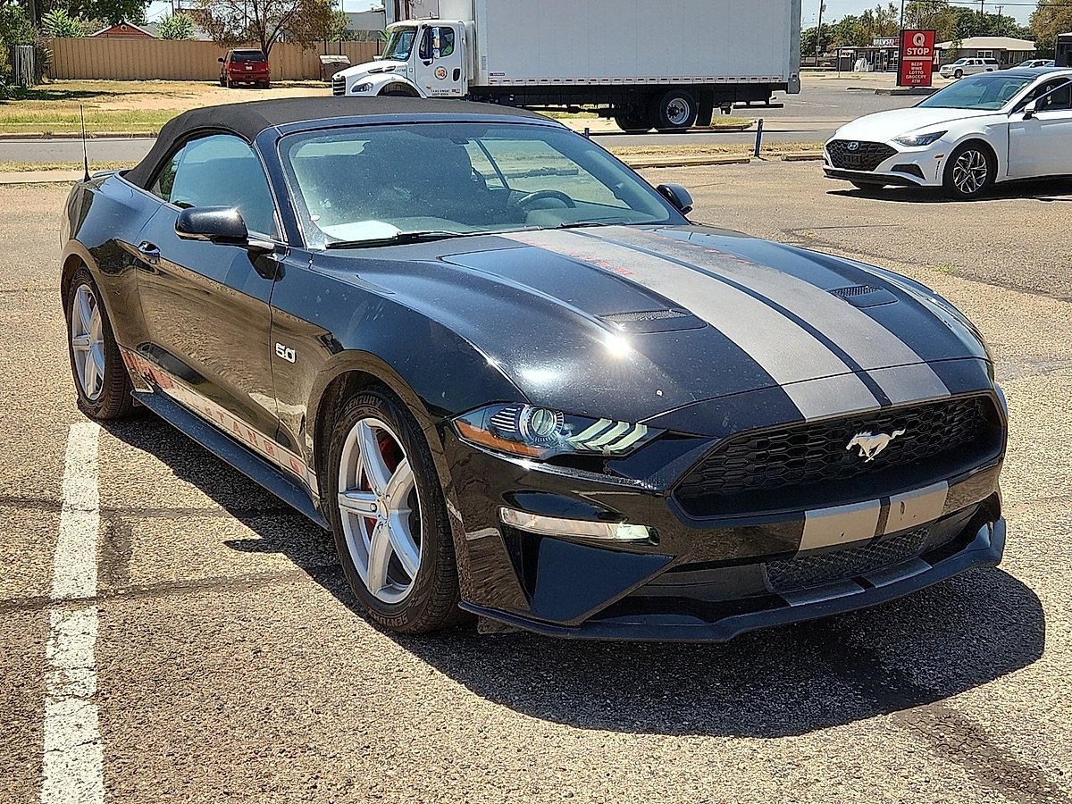 2020 Ford Mustang GT Premium Convertible photo 4