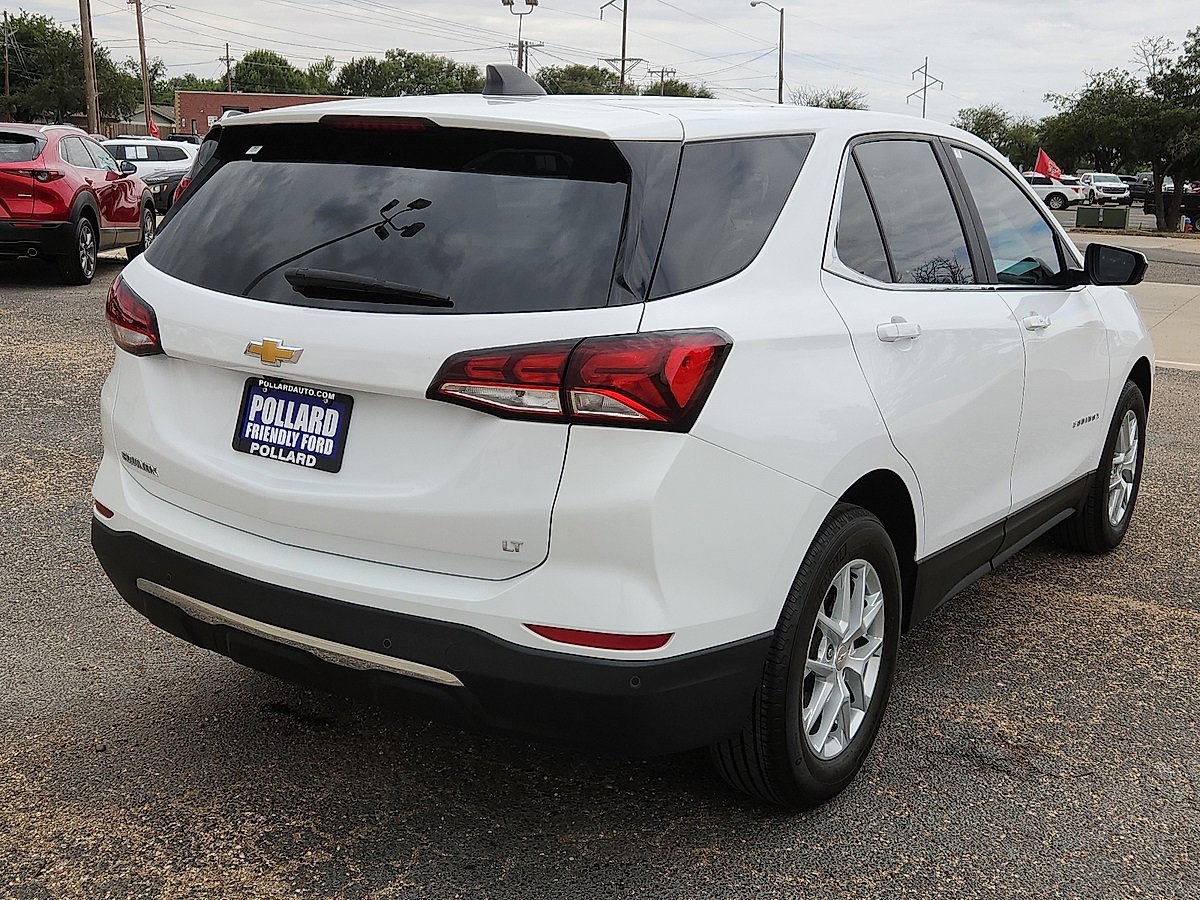2024 Chevrolet Equinox LT photo 3