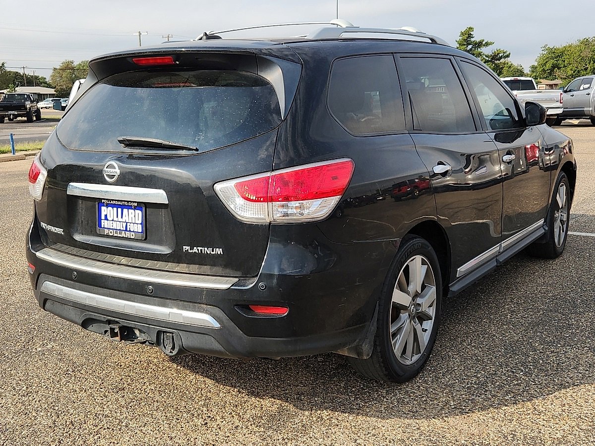 2015 Nissan Pathfinder Platinum photo 4