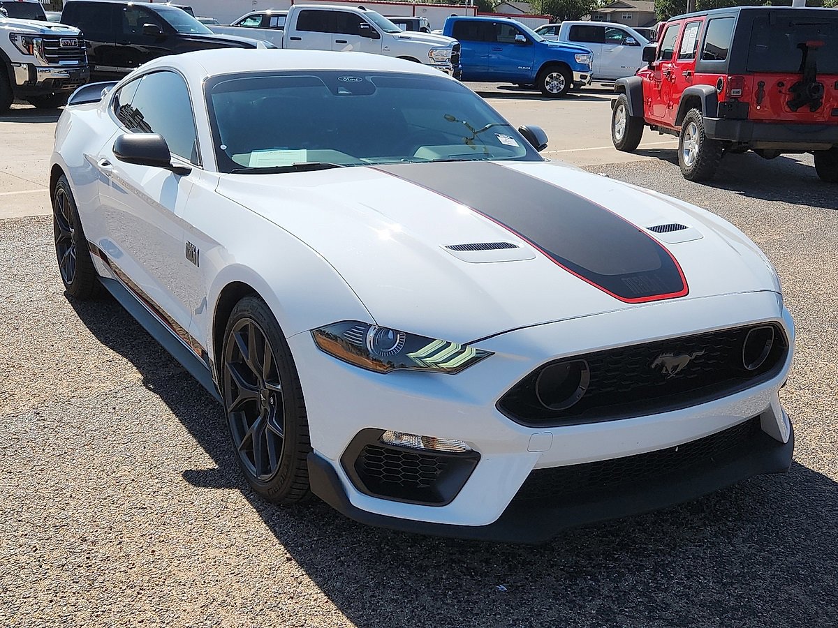 2023 Ford Mustang Mach 1 photo 4