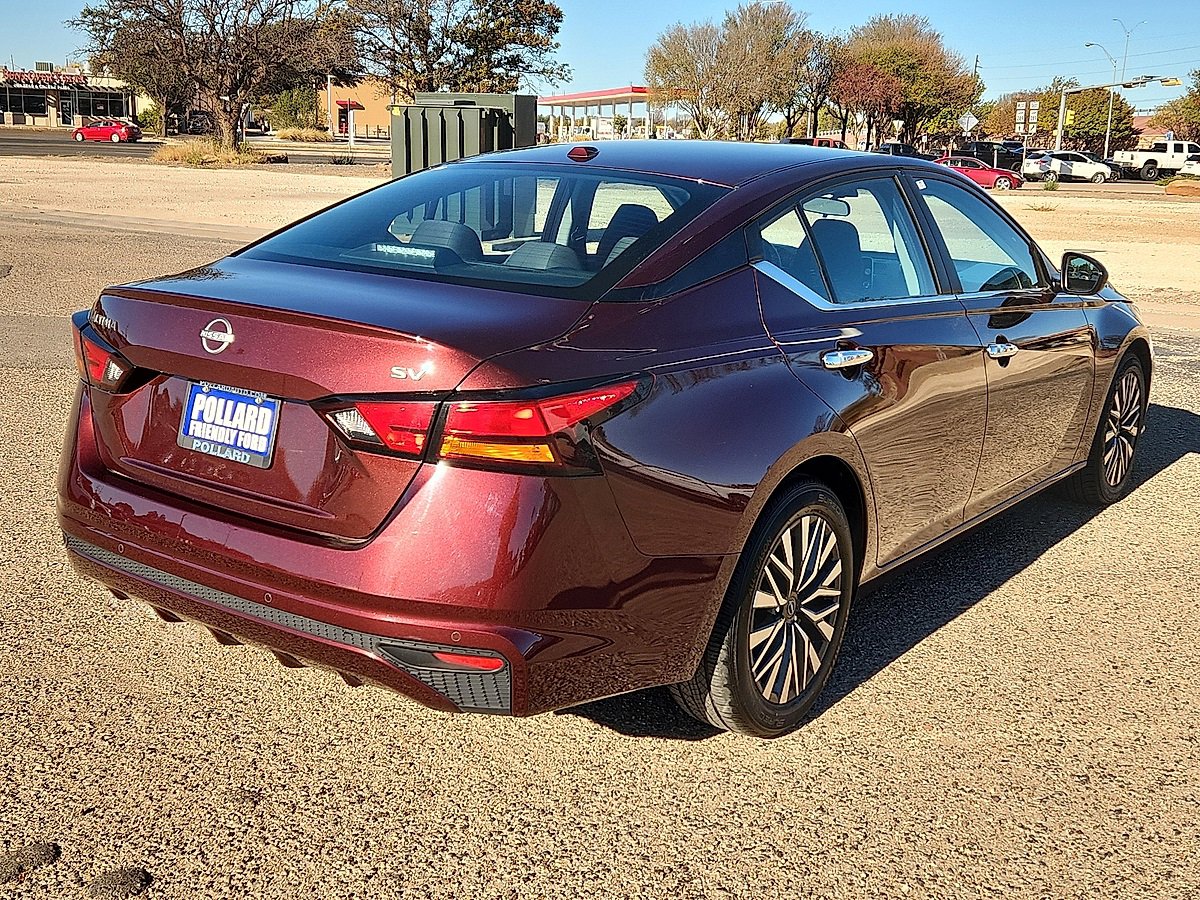 2024 Nissan Altima 2.5 SV photo 3