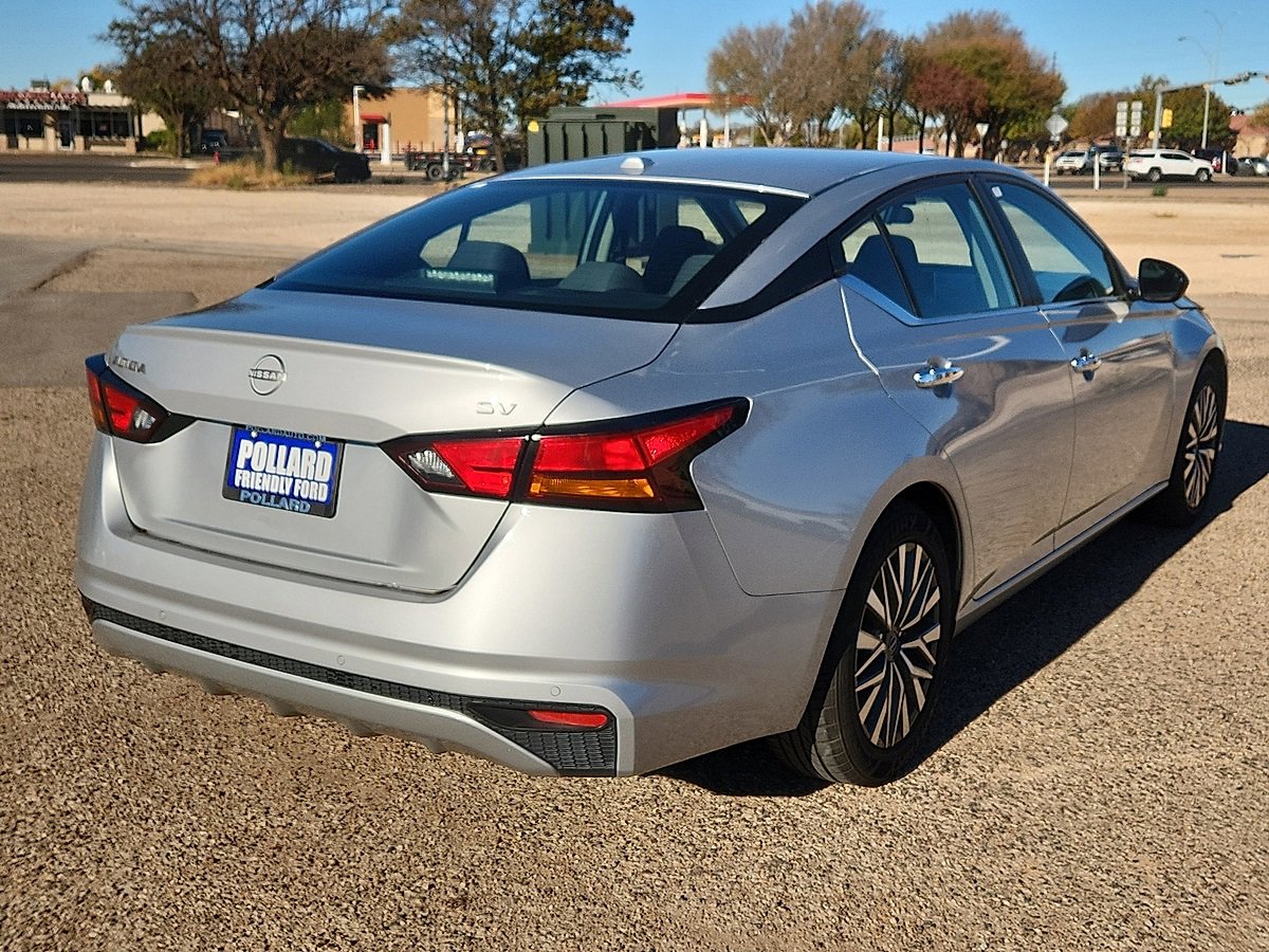 2024 Nissan Altima 2.5 SV photo 3