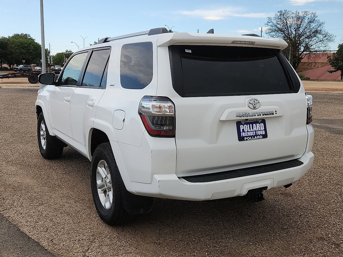 2024 Toyota 4Runner SR5 photo 2