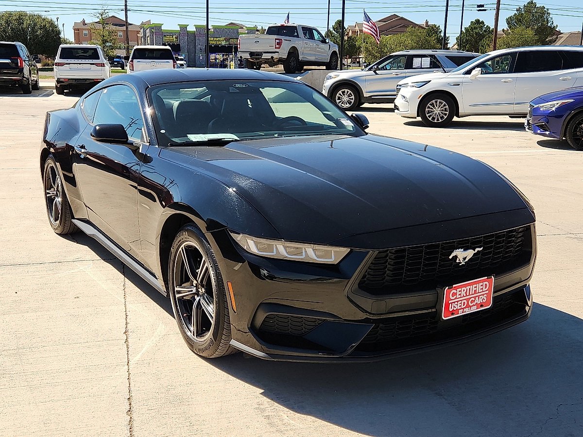 2024 Ford Mustang photo 4