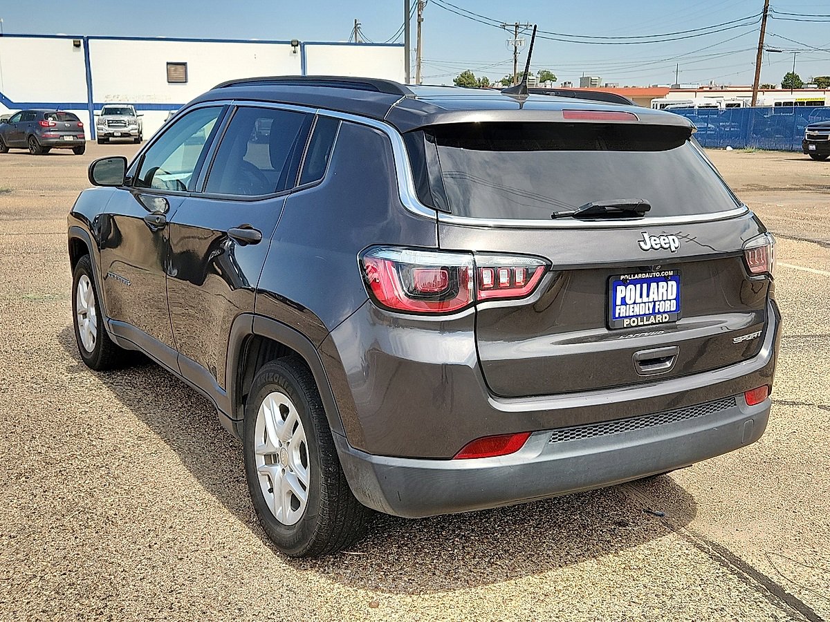 2019 Jeep Compass Sport photo 2